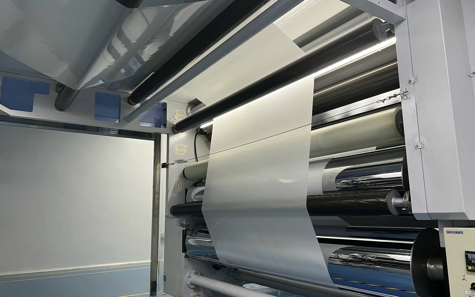 DTF film slitting and rewinding equipment